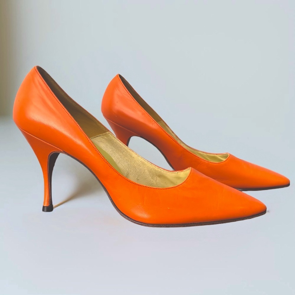 Vintage 1960’s Chandlers French Room Originals
High Heel Pumps
